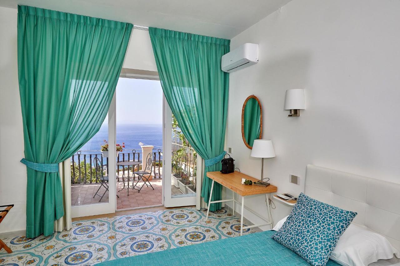 Malafemmena Guest House กาปรี ภายนอก รูปภาพ