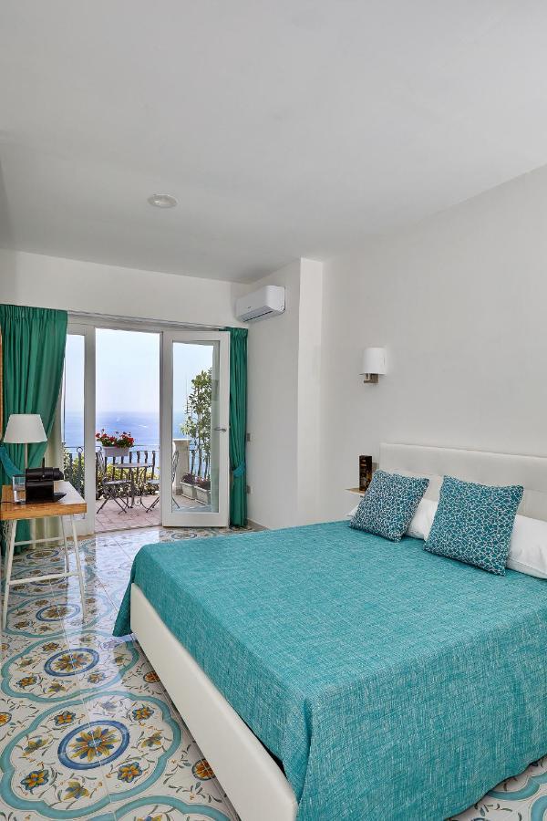 Malafemmena Guest House กาปรี ภายนอก รูปภาพ