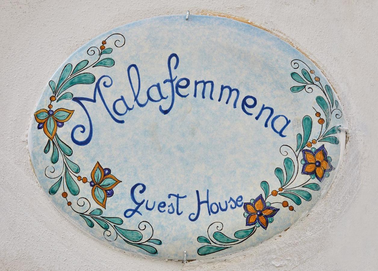 Malafemmena Guest House กาปรี ภายนอก รูปภาพ