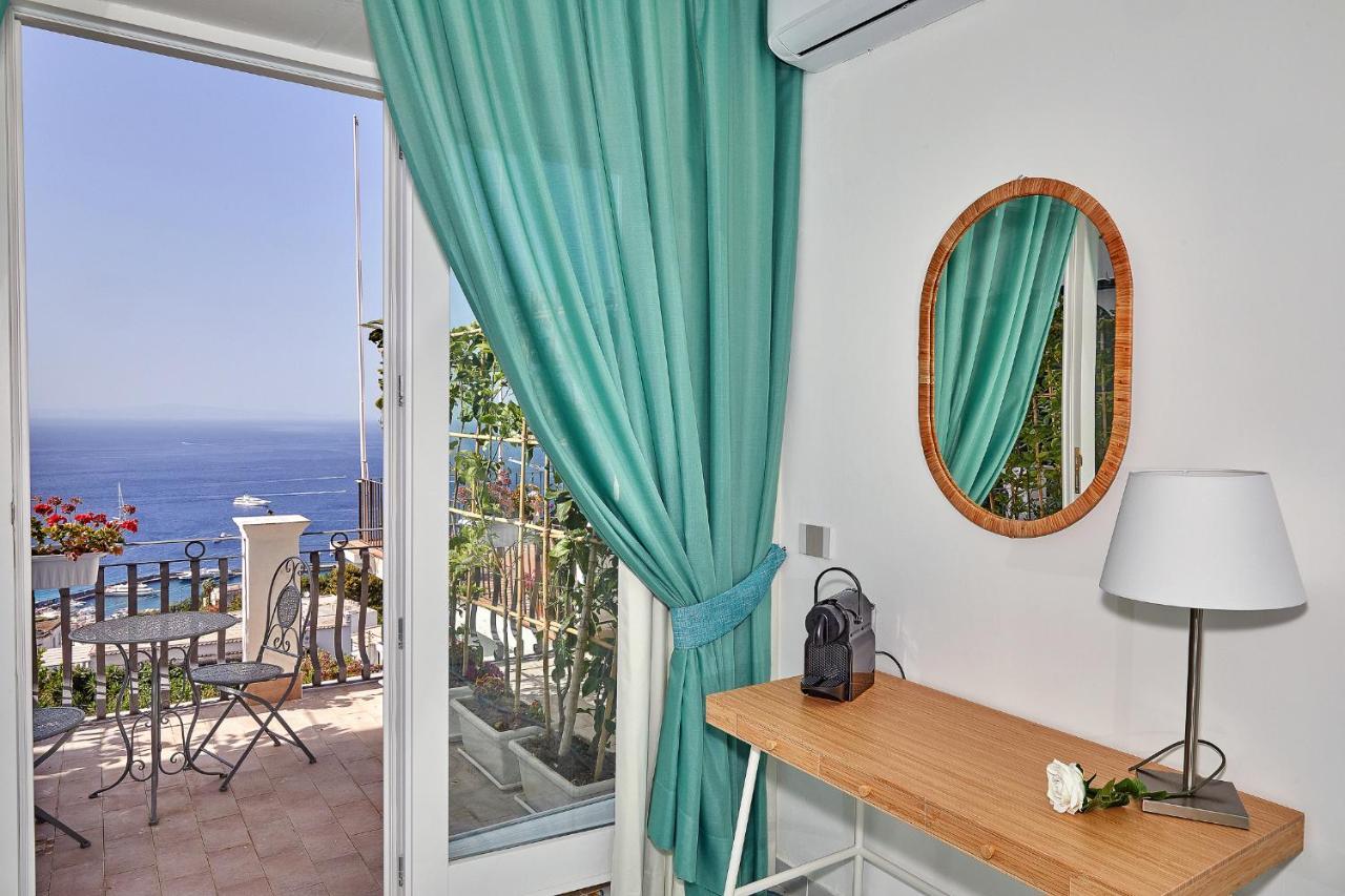 Malafemmena Guest House กาปรี ภายนอก รูปภาพ