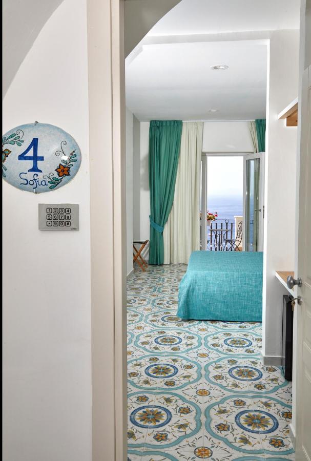 Malafemmena Guest House กาปรี ภายนอก รูปภาพ
